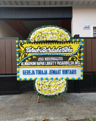 Papan Bunga Duka di Peresak